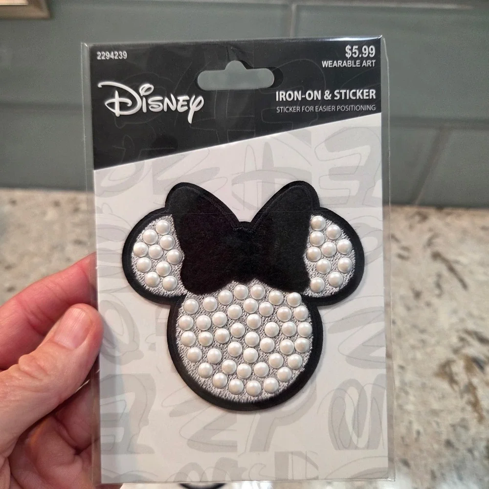 Disney Minnie Mouse Faux Pearl iron‎ on Patches 4 Pack Neon Tuesday 2294239